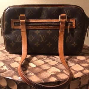 Auth vintage lv Louis Vuitton bag cute